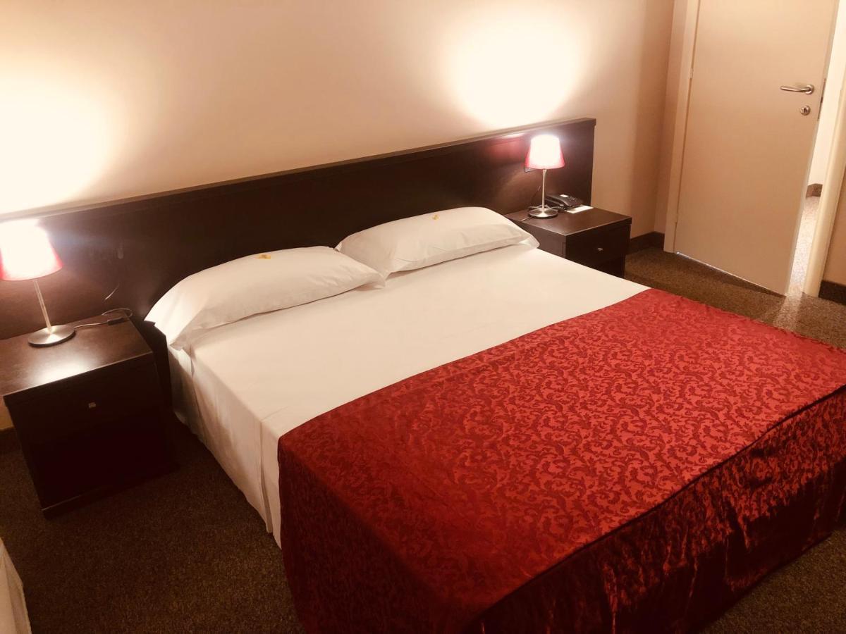 Hotel Malpensa Inn Aereoporto Tornavento  외부 사진