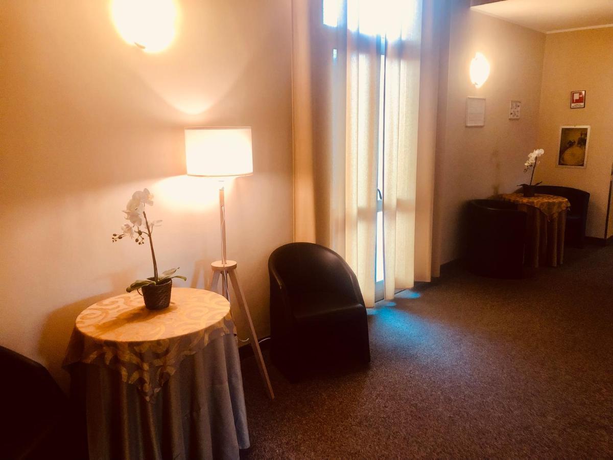 Hotel Malpensa Inn Aereoporto Tornavento  외부 사진